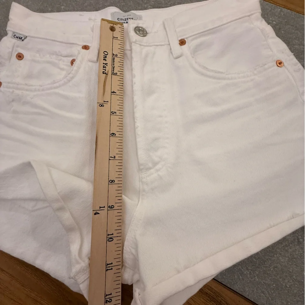 Citizens of Humanity Marlow High Rise White Denim Cutoff Shorts Size 24 NWOT - Picture 13 of 14